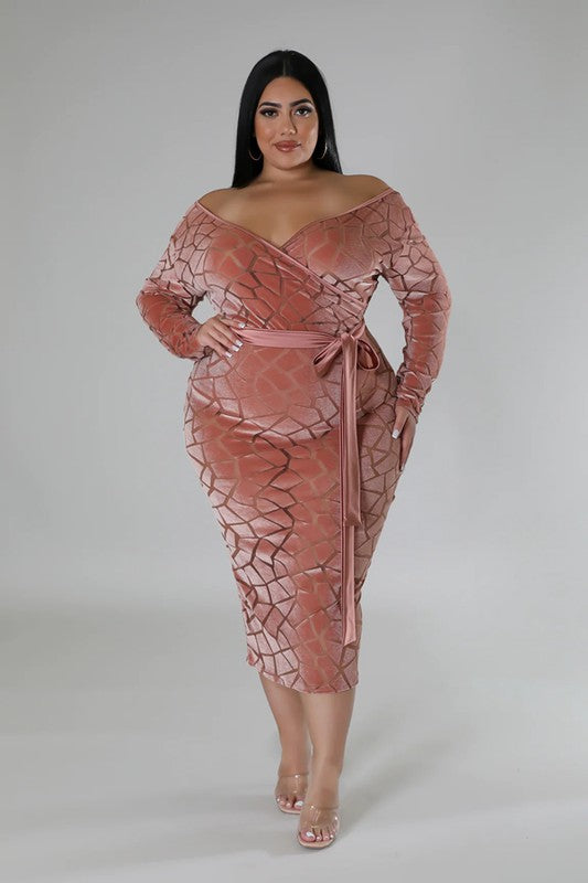 MamiSeu Velvet Midi Dress